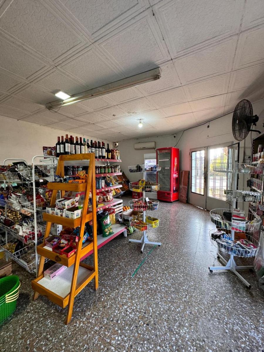Casa en Venta en Pehuaó con Local 5