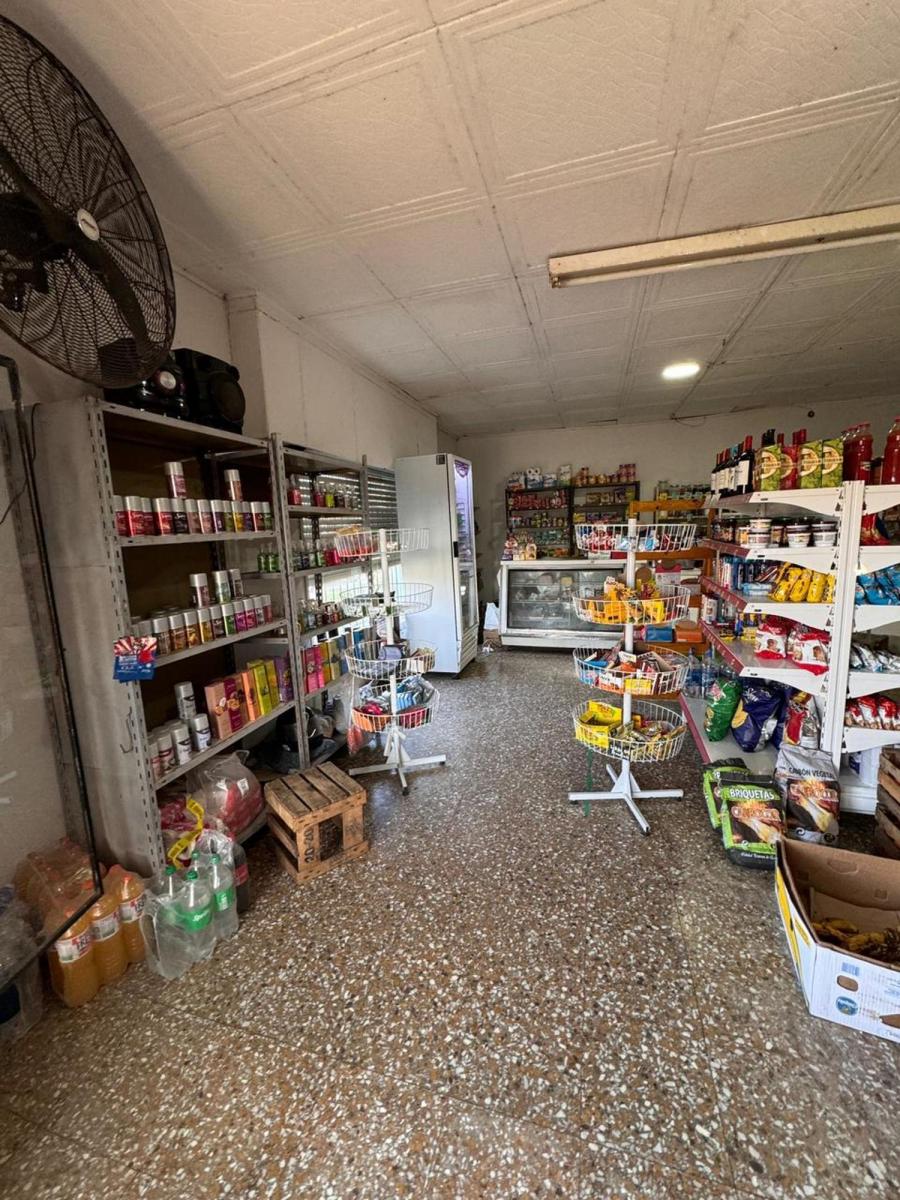 Casa en Venta en Pehuaó con Local 2