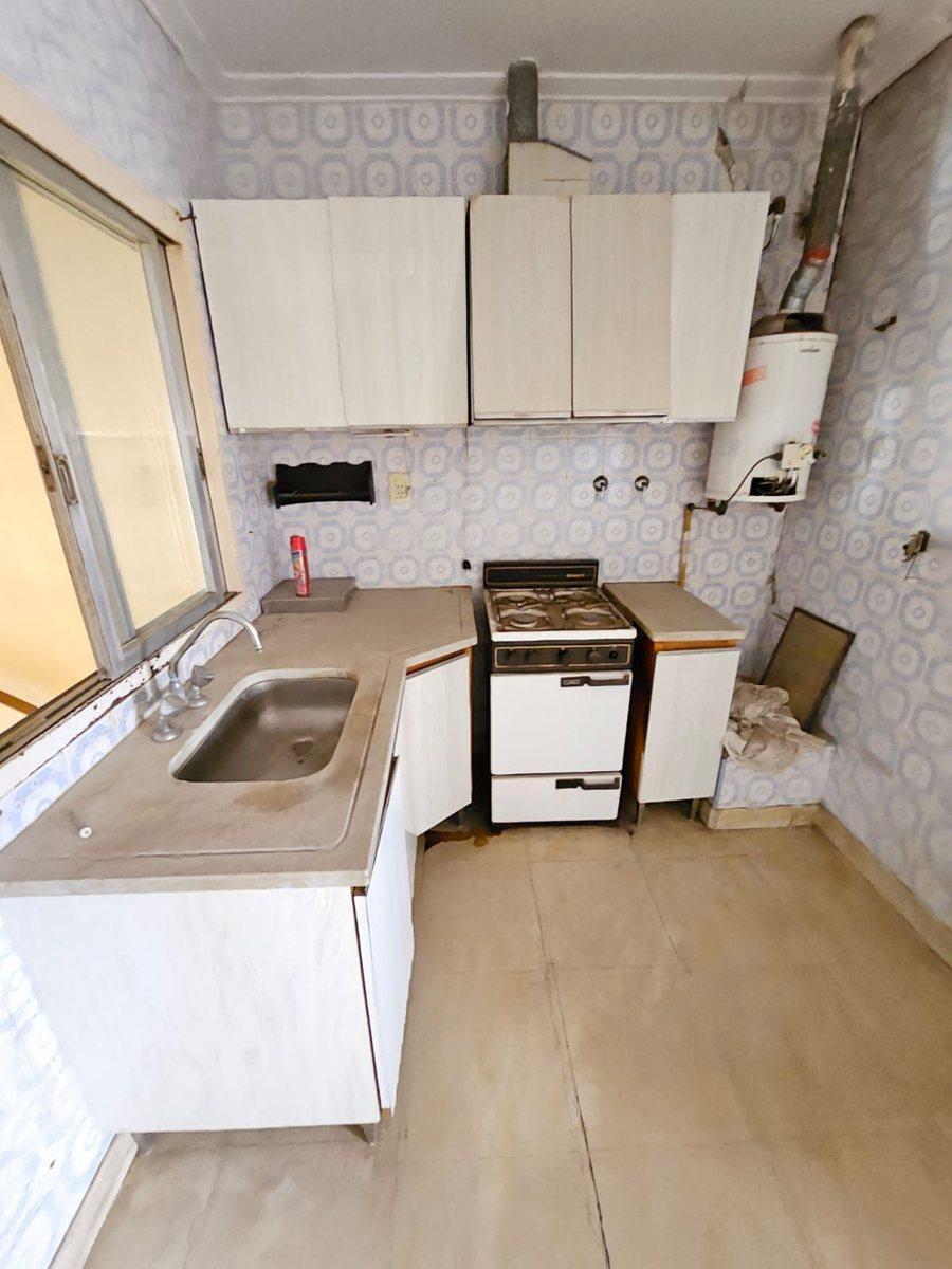 Casa en Venta en Pehuajó con Local Zona Centrica 2
