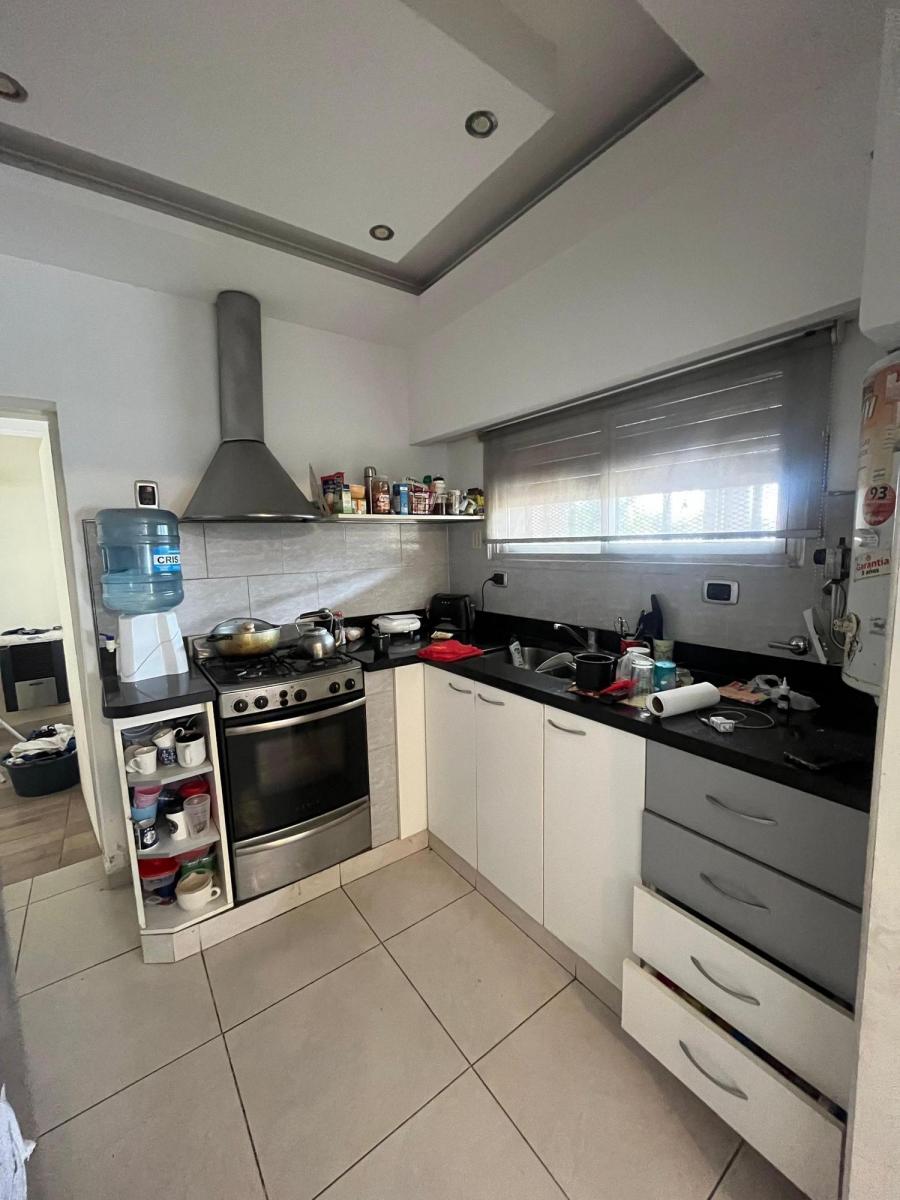 Casa en Venta en Pergamino con Patio y Pileta 4