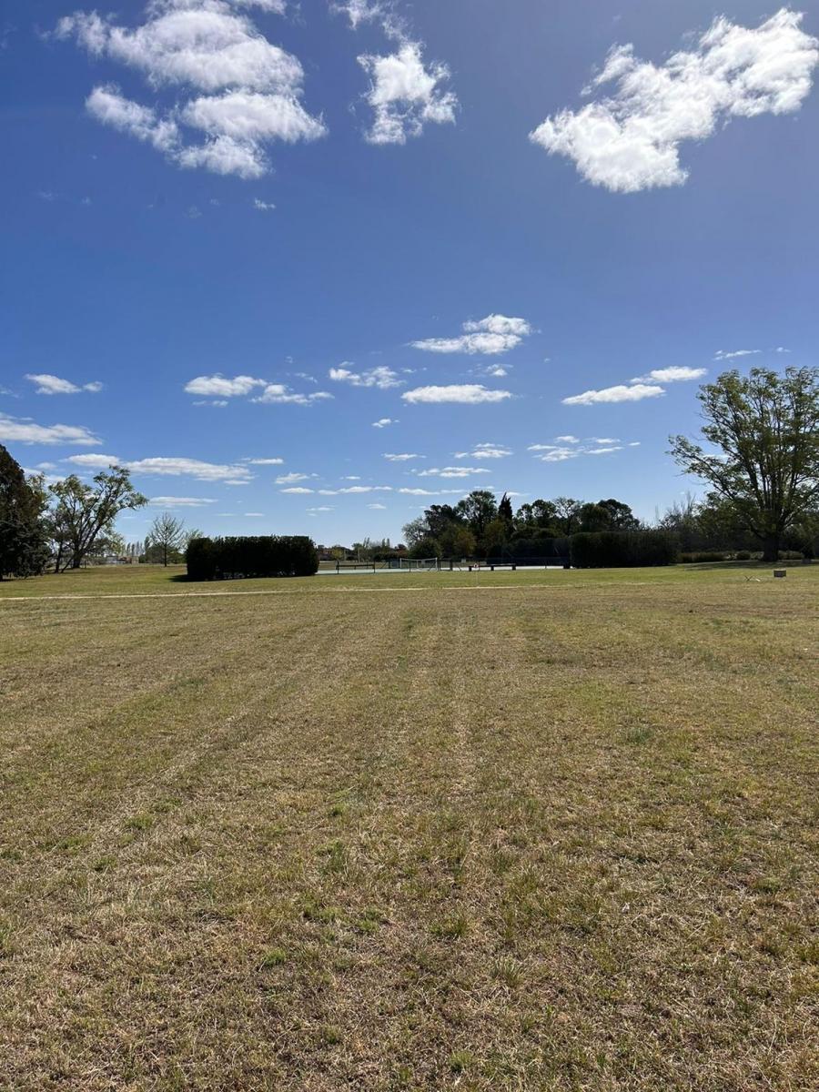 Lote en Venta en Pehuajó Trapalanda Club de Campo 4