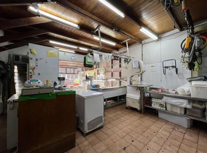 SE VENDE LOCAL COMERCIAL EN PERGAMINO 3
