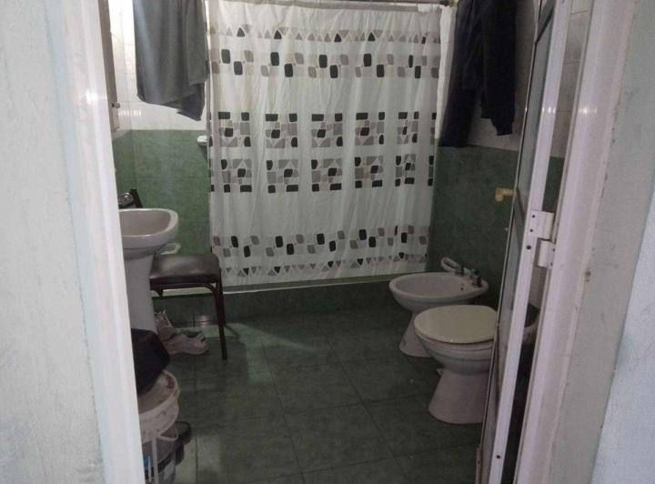 CASA EN VENTA EN PERGAMINO A REFACCIONAR 1