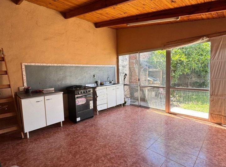 CASA EN VENTA EN PEHUAJÓ CON GARAGE 4