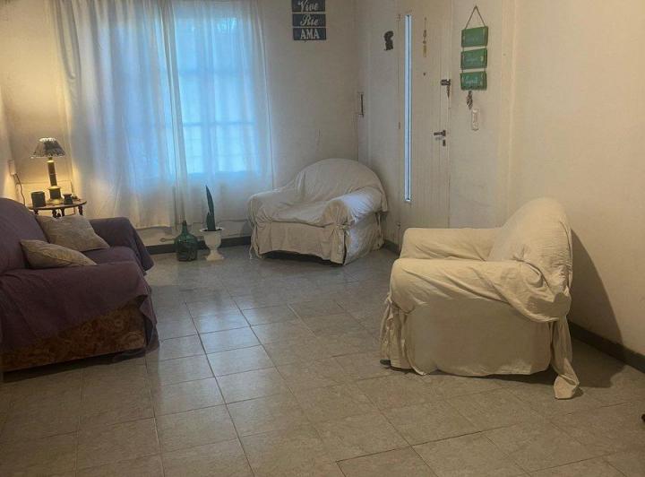 CASA EN VENTA EN PERGAMINO CON PATIO 4