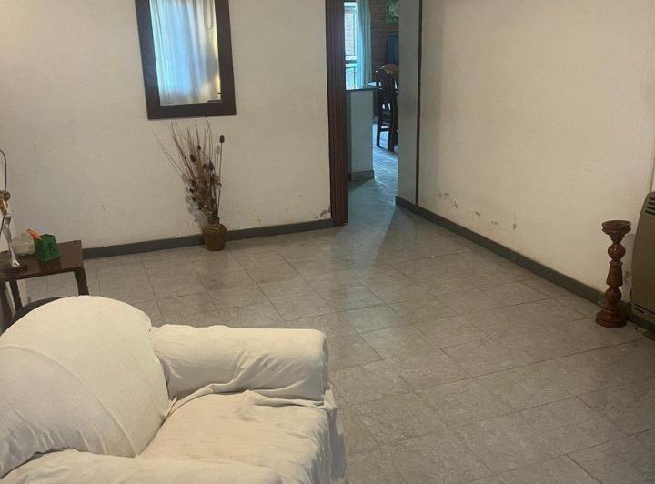 CASA EN VENTA EN PERGAMINO CON PATIO 3