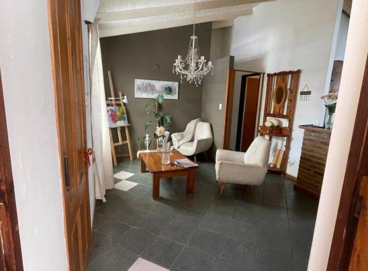 CASA EN VENTA EN BRAGADO CON QUINCHO 2
