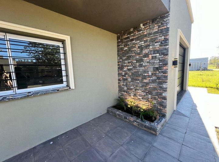 CASA EN VENTA EN PERGAMINO CON PATIO 5
