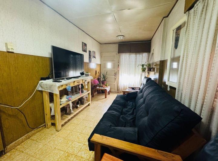 CASA EN VENTA EN PERGAMINO CON PATIO 1