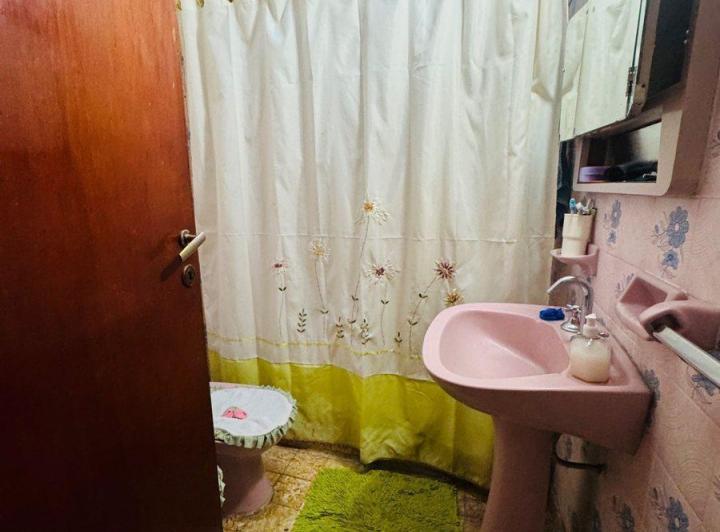 CASA EN VENTA EN PERGAMINO CON PATIO 4