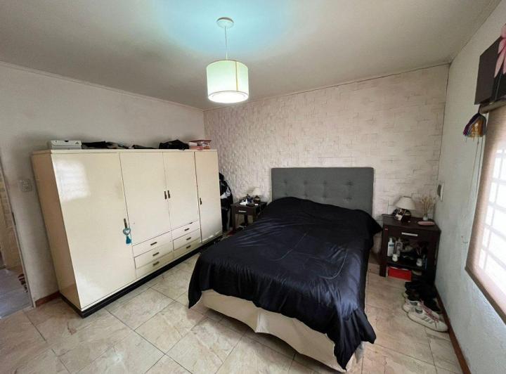 CASA EN VENTA EN PERGAMINO CON PILETA 5