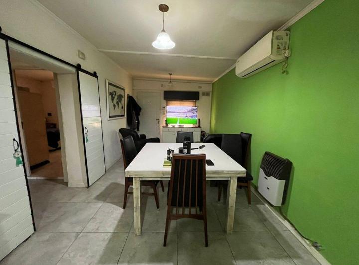 CASA EN VENTA EN PERGAMINO CON PILETA 3