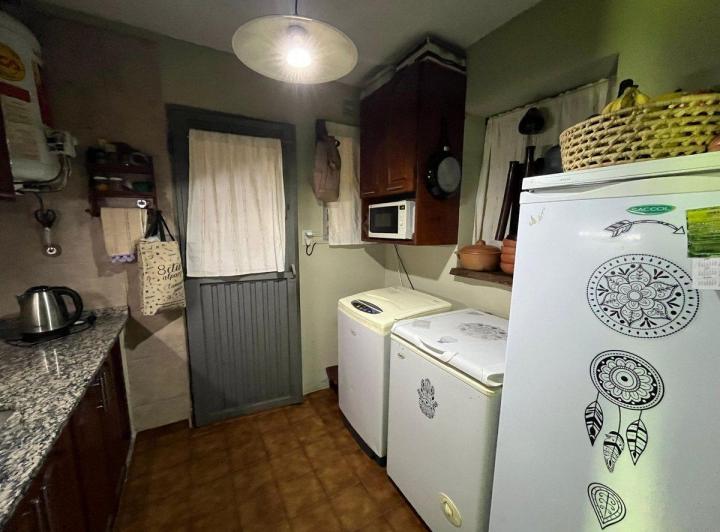 CASA EN VENTA EN PERGAMINO CON PILETA 5