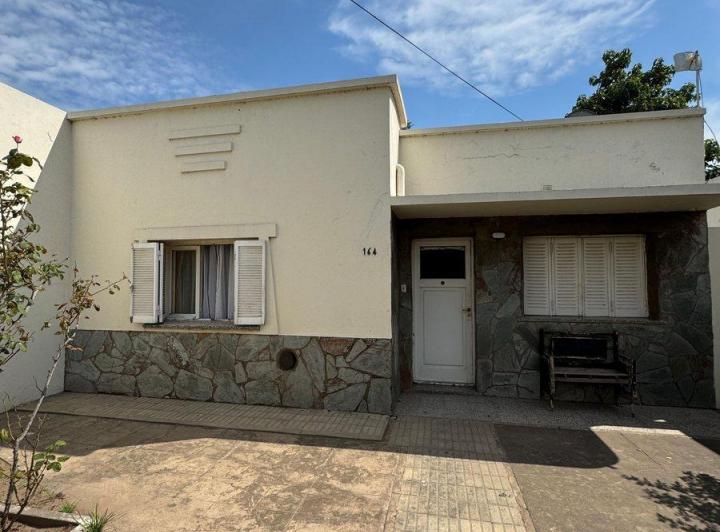 CASA EN VENTA EN PEHUAJO 3