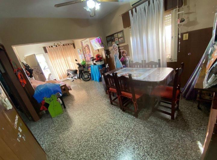 CASA EN VENTA EN JUNIN CON PATIO 5
