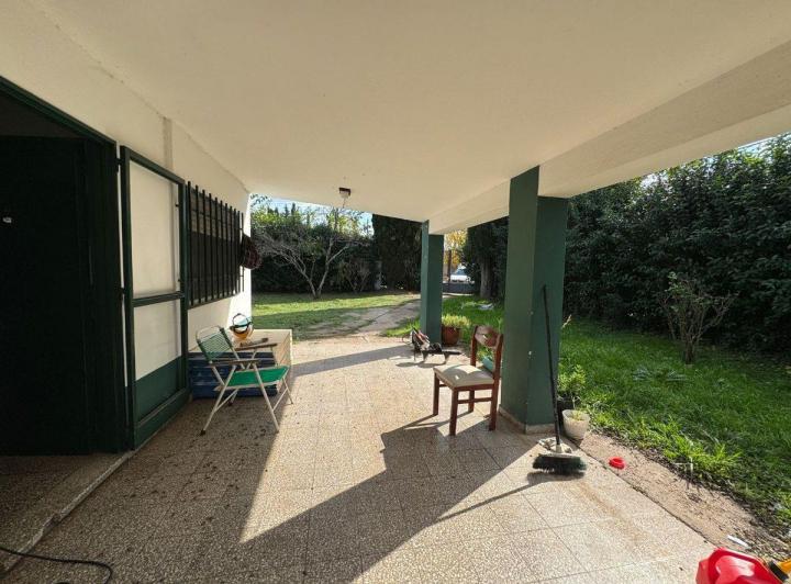 CASA EN VENTA EN PERGAMINO CON PILETA 4