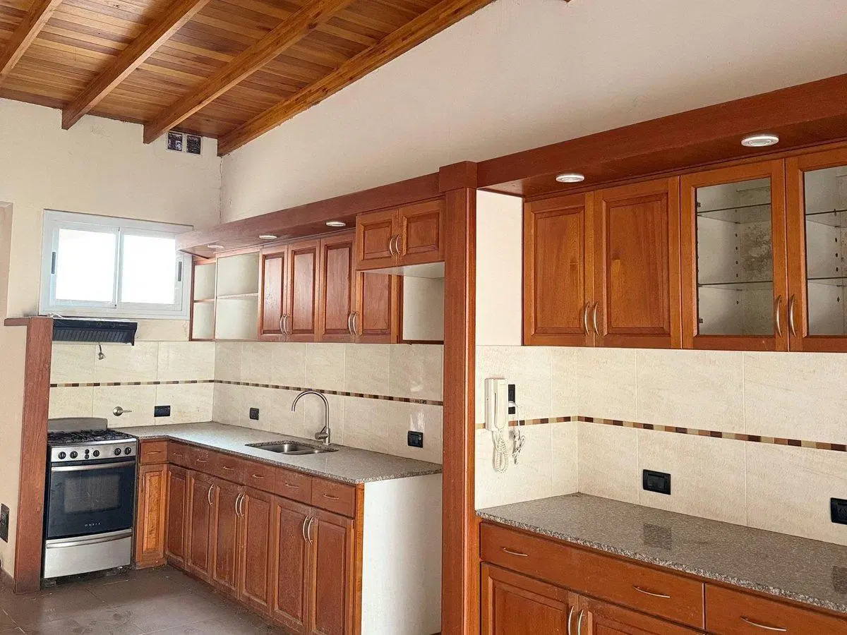 CASA   EN VENTA EN BRAGADO 2