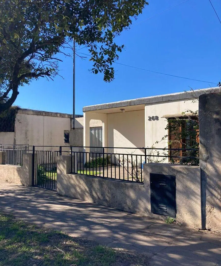CASA EN VENTA EN BRAGADO 2