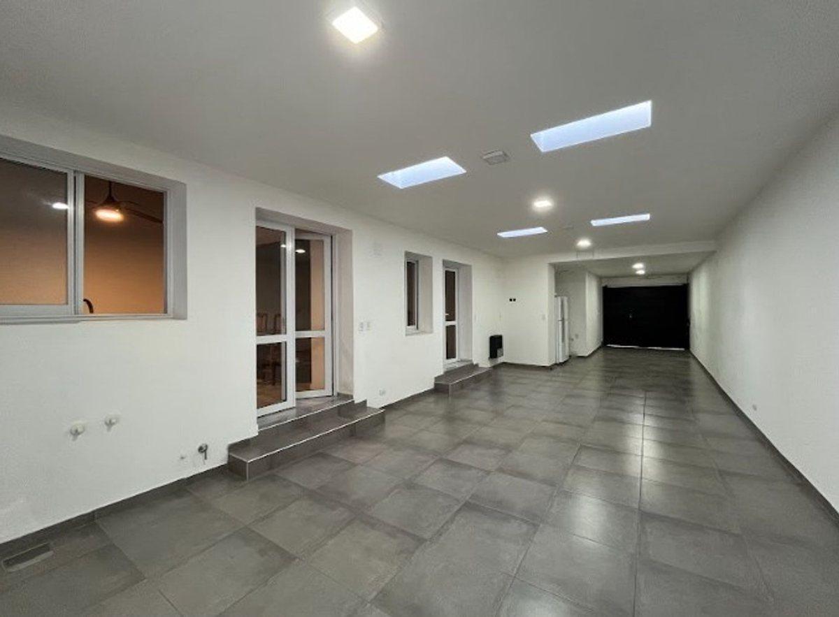 CASA EN VENTA EN PERGAMINO
