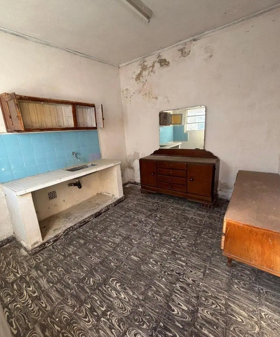 CASA EN VENTA EN PERGAMINO A REFACCIONAR 3