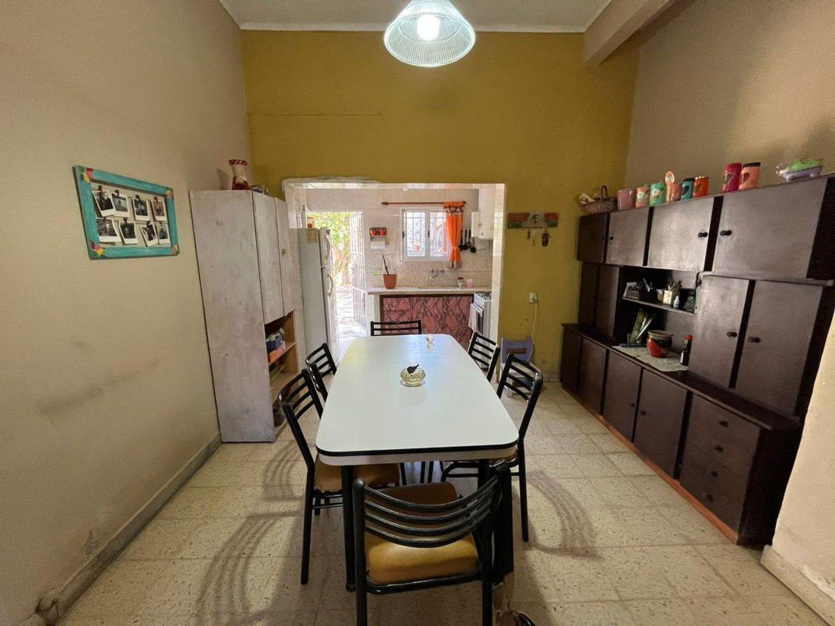 CASA EN VENTA EN PERGAMINO CON PATIO
