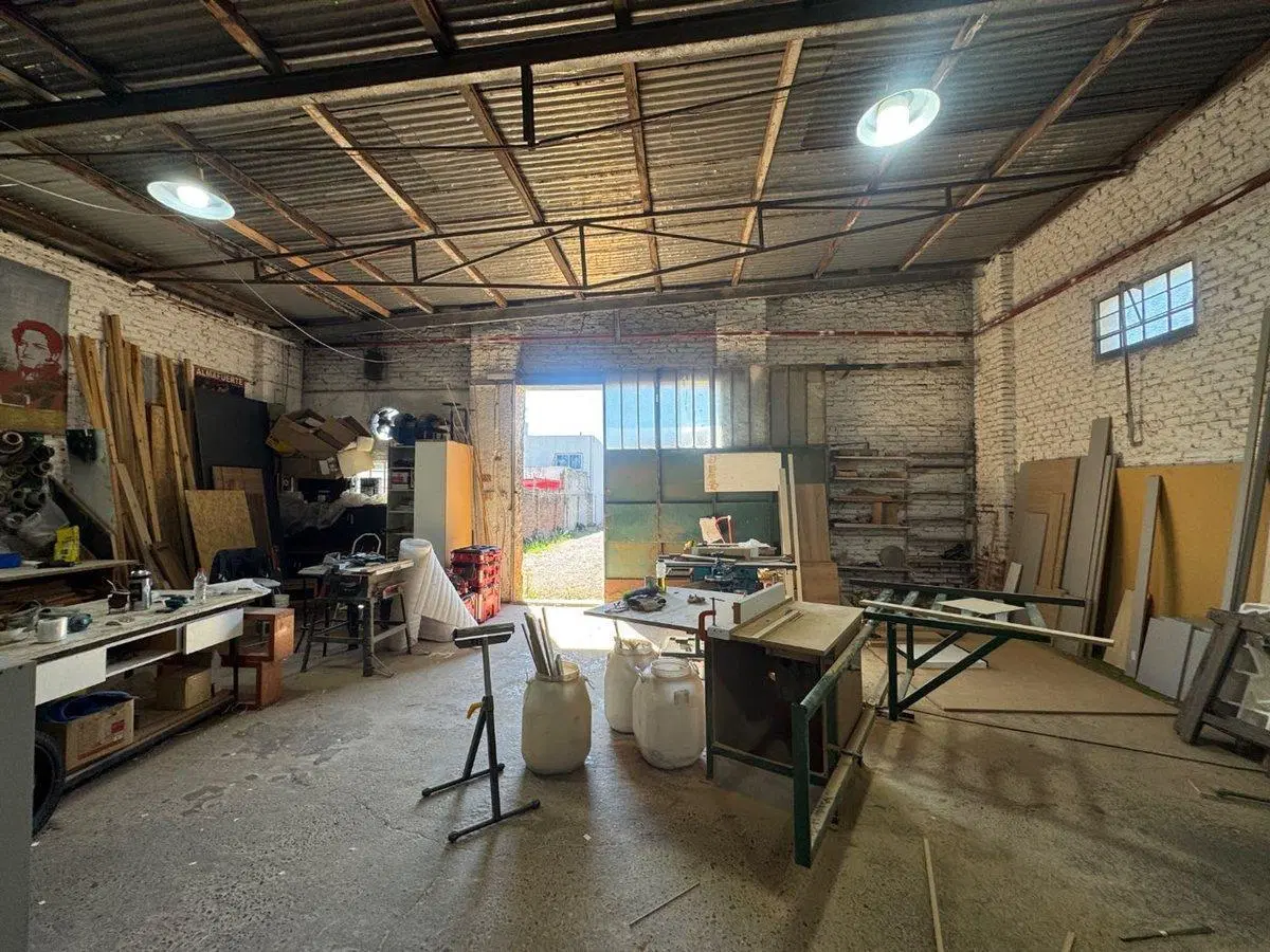 GALPON Y COCHERAS EN VENTA EN PERGAMINO 5