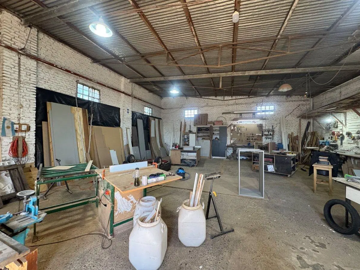 GALPON Y COCHERAS EN VENTA EN PERGAMINO 4