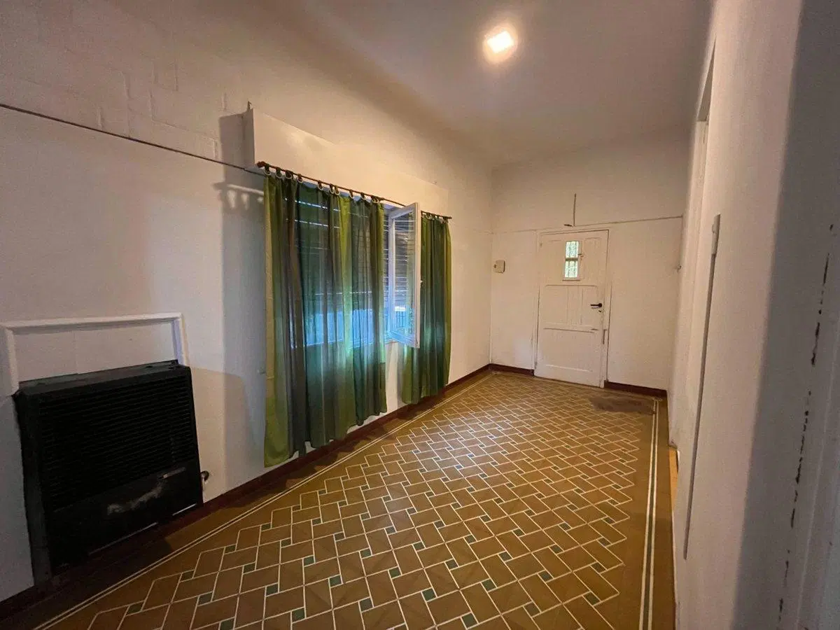 CASA EN VENTA EN COLON CON PILETA 5