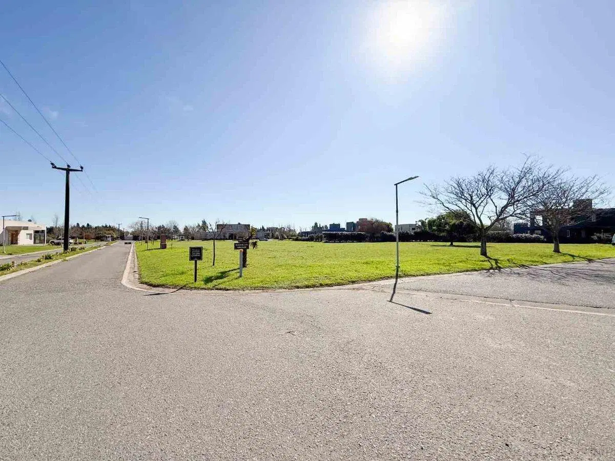 TERRENO EN VENTA EN PERGAMINO EN BARRIO CERRADO 5