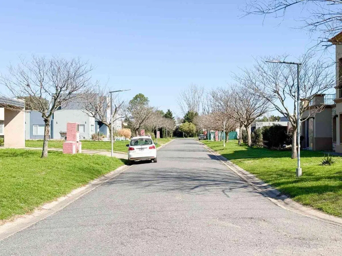 TERRENO EN VENTA EN PERGAMINO EN BARRIO CERRADO 2