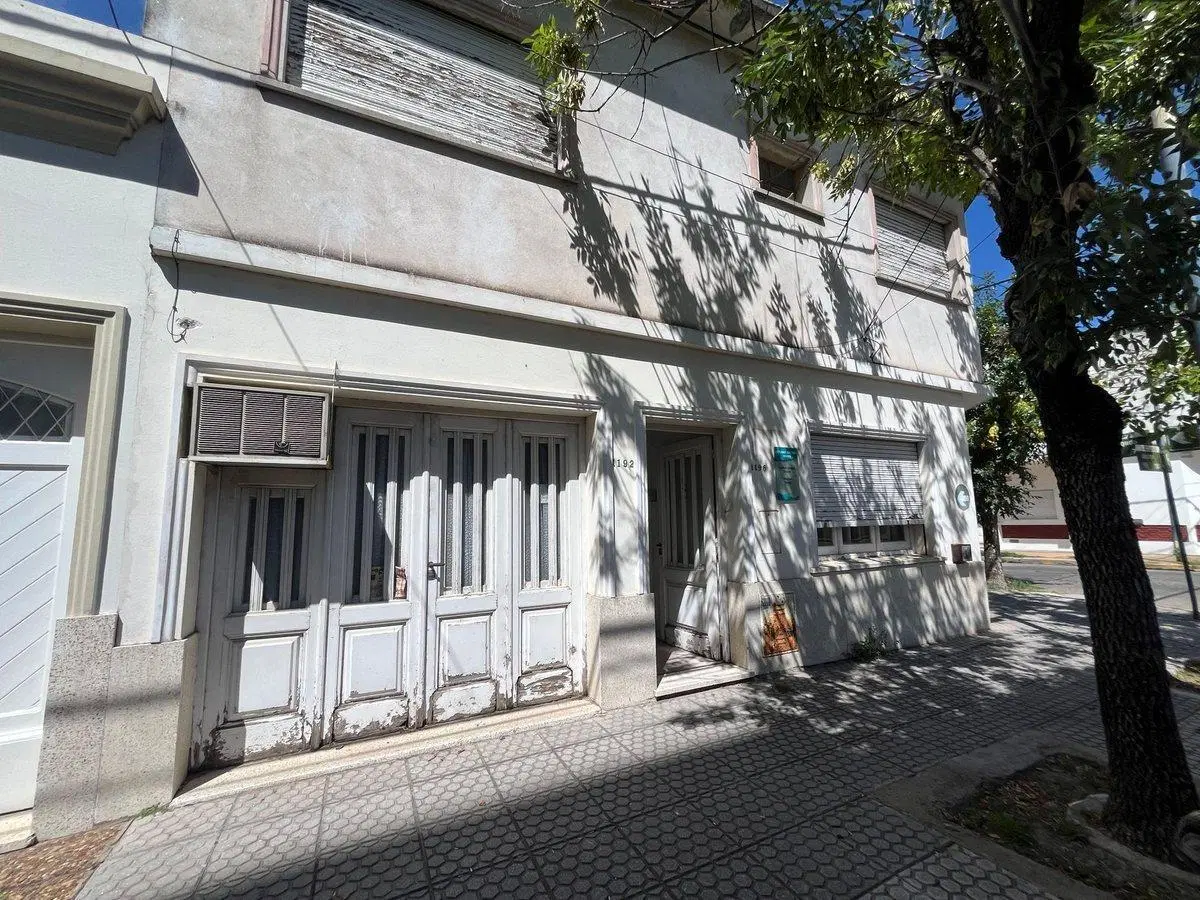 CASA EN VENTA EN PERGAMINO ZONA CENTRICA 2