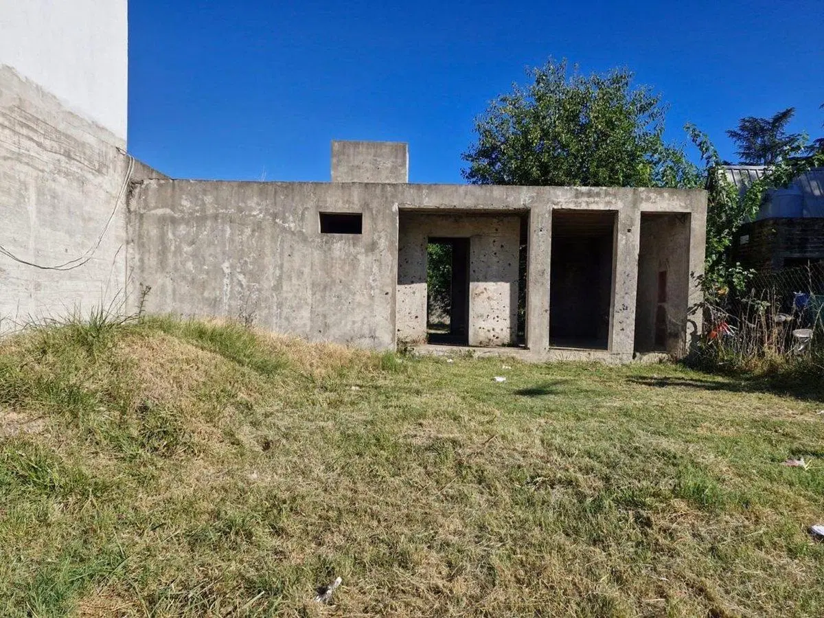 CASA EN VENTA EN 9 DE JULIO A TERMINAR 3