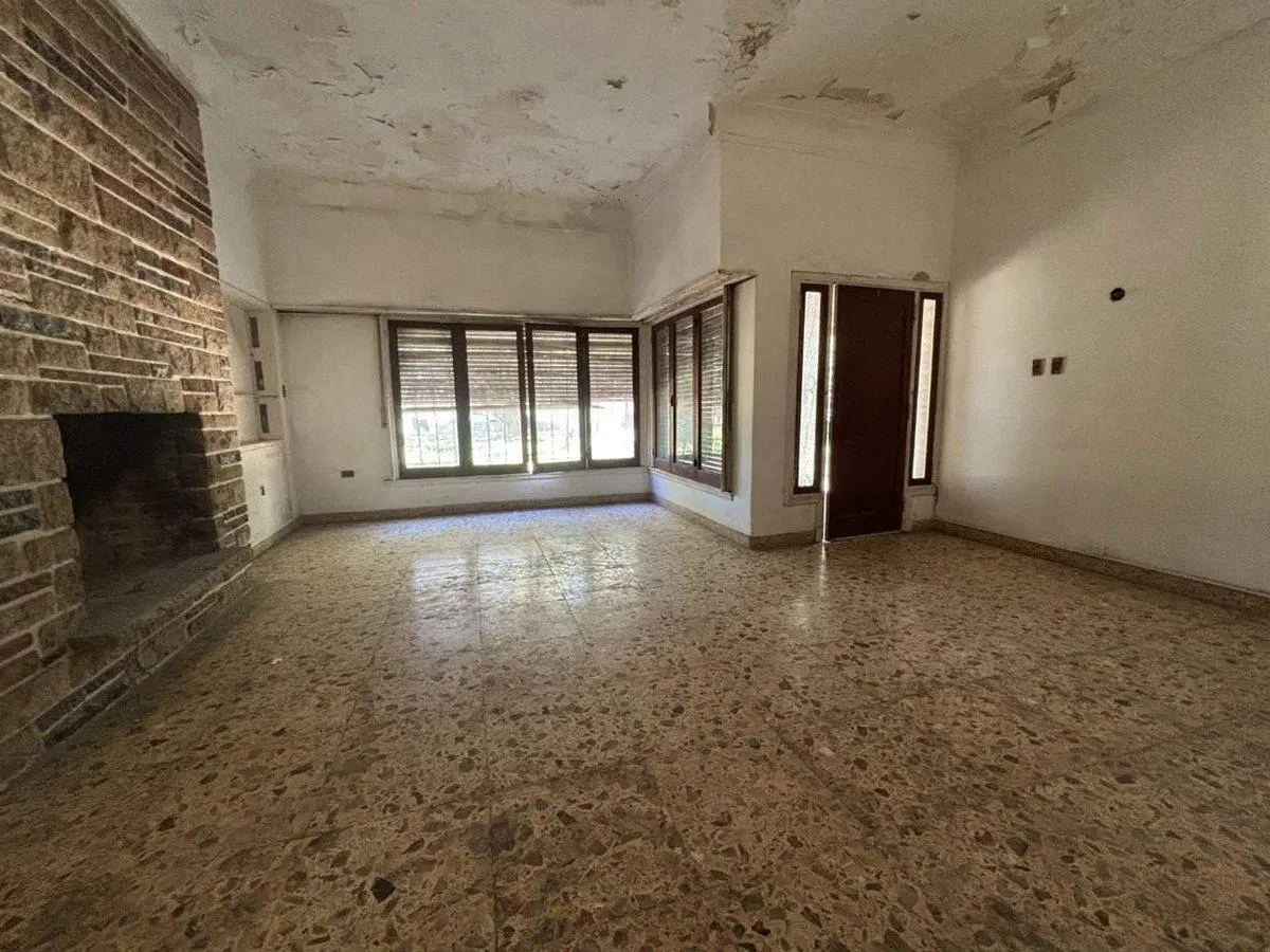 CASA QUINTA EN VENTA EN BRAGADO CON GALPON 4