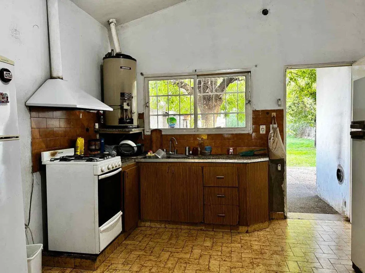 GALPON Y CASA VENTA EN PERGAMINO 5