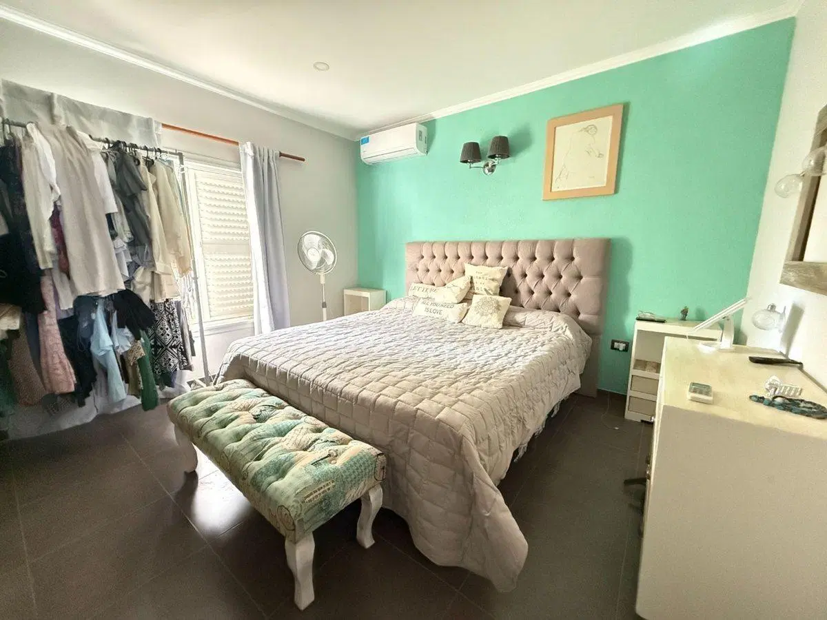 CASA EN VENTA EN MANUEL OCAMPO CON PILETA 2