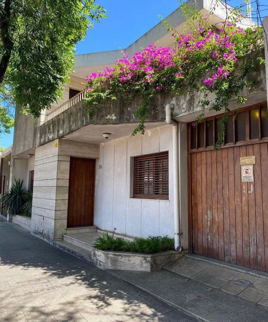 CASA EN VENTA EN PERGAMINO CON PILETA 4