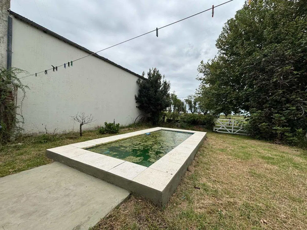 CASA EN VENTA EN JUNIN CON PATIO Y PILETA 5
