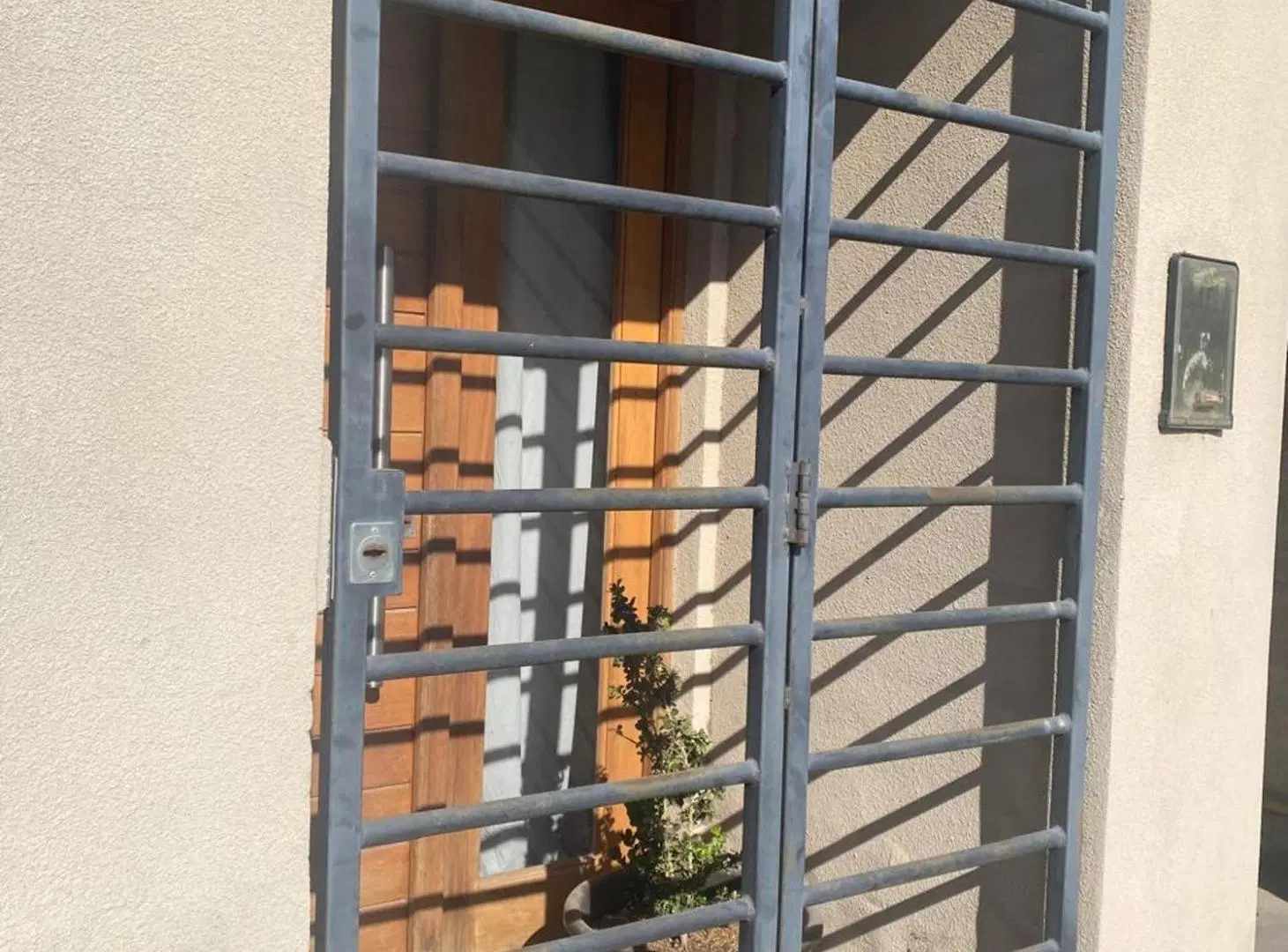 CASA EN VENTA EN PEHUAJO CON 2 DEPARTAMENTOS 5