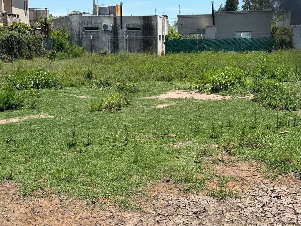 LOTE EN VENTA EN JUNIN 3