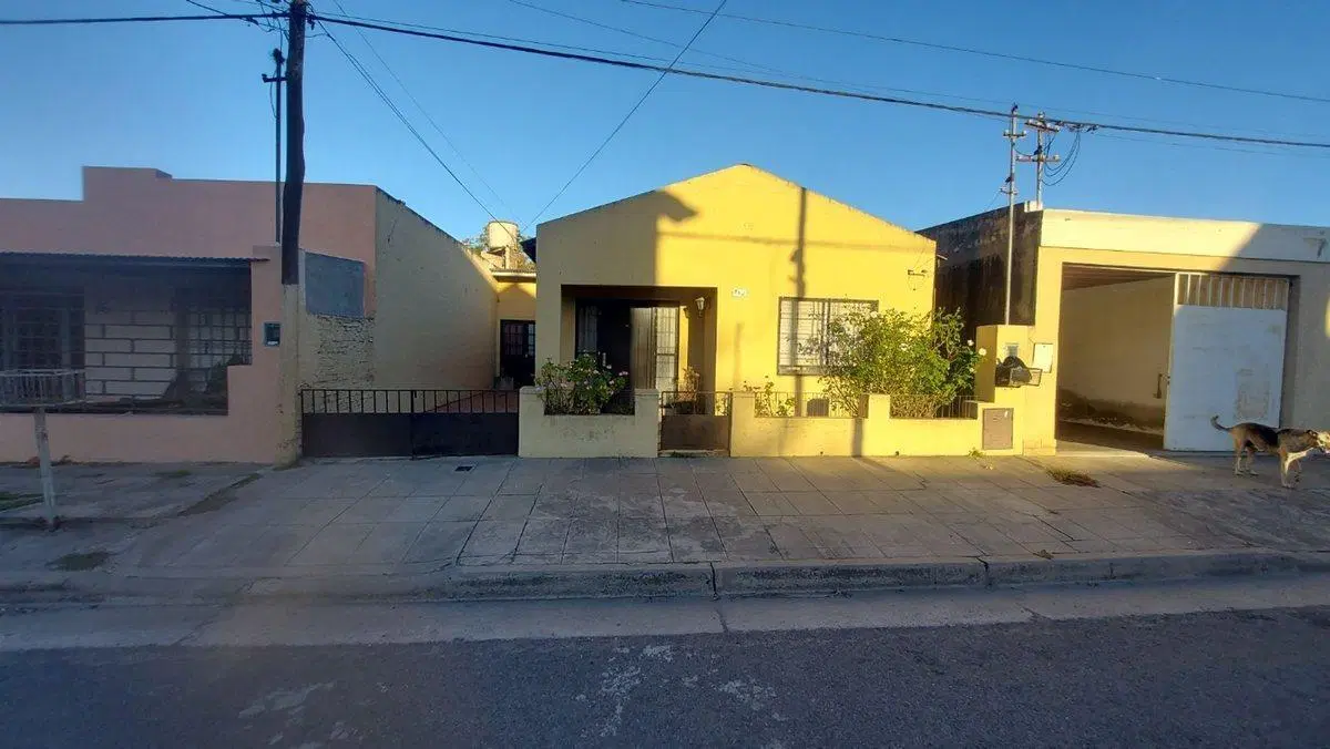 CASA EN VENTA EN ARRECIFES 2