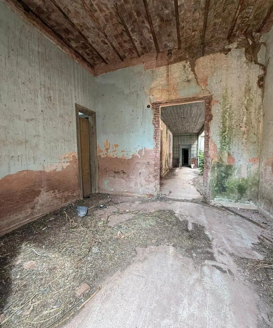 CASA EN VENTA EN PERGAMINO A REFACCIONAR 2