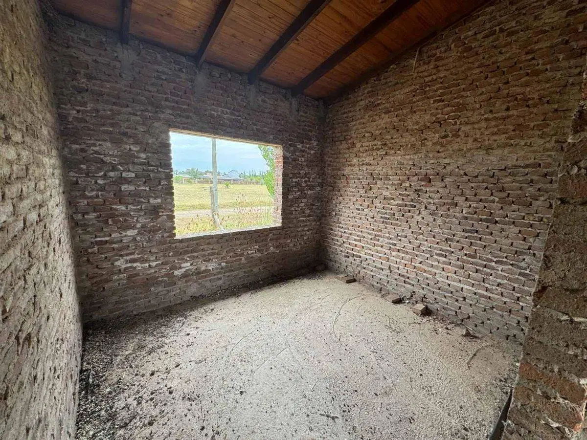 TERRENO EN VENTA EN PERGAMINO CON CONSTRUCCIÓN 4