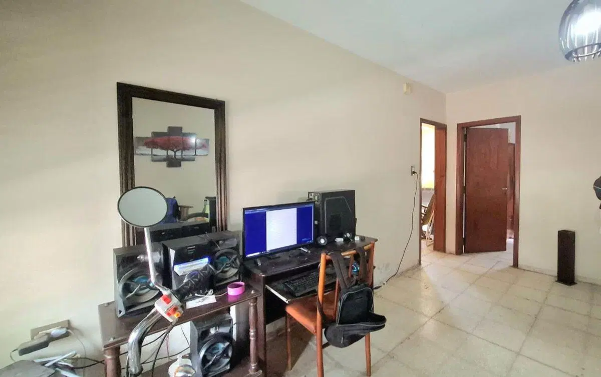 CASA EN VENTA PEHUAJO CON LOCAL COMERCIAL Y PATIO 4
