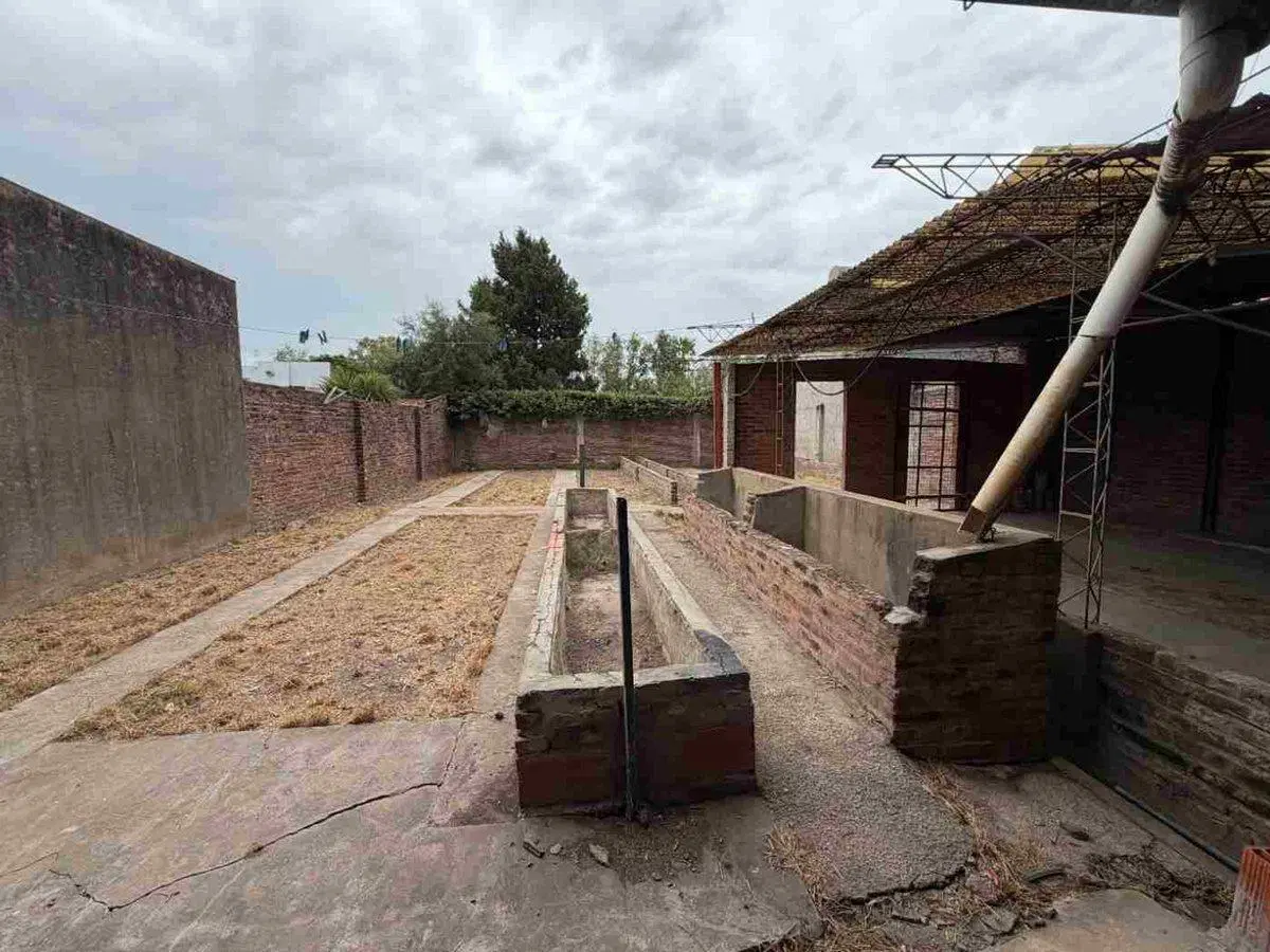 LOCAL EN VENTA EN PERGAMINO 4