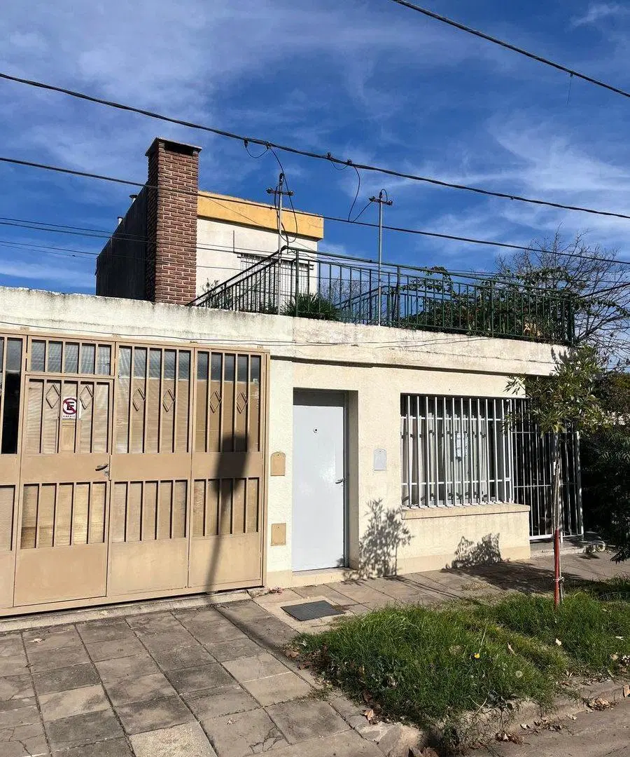 CASA EN VENTA ENPERGAMINO 2