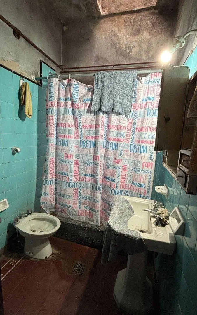 CASA EN VENTA EN BRAGADO A REFACCIONAR 3