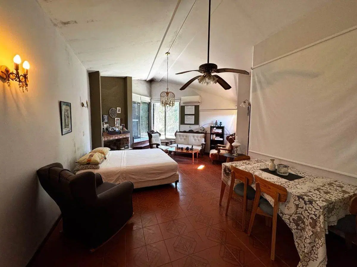 CASA EN VENTA EN PERGAMINO CON PILETA 2