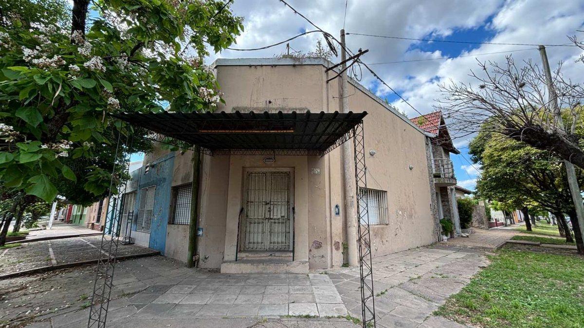 LOCAL EN VENTA EN BRAGADO