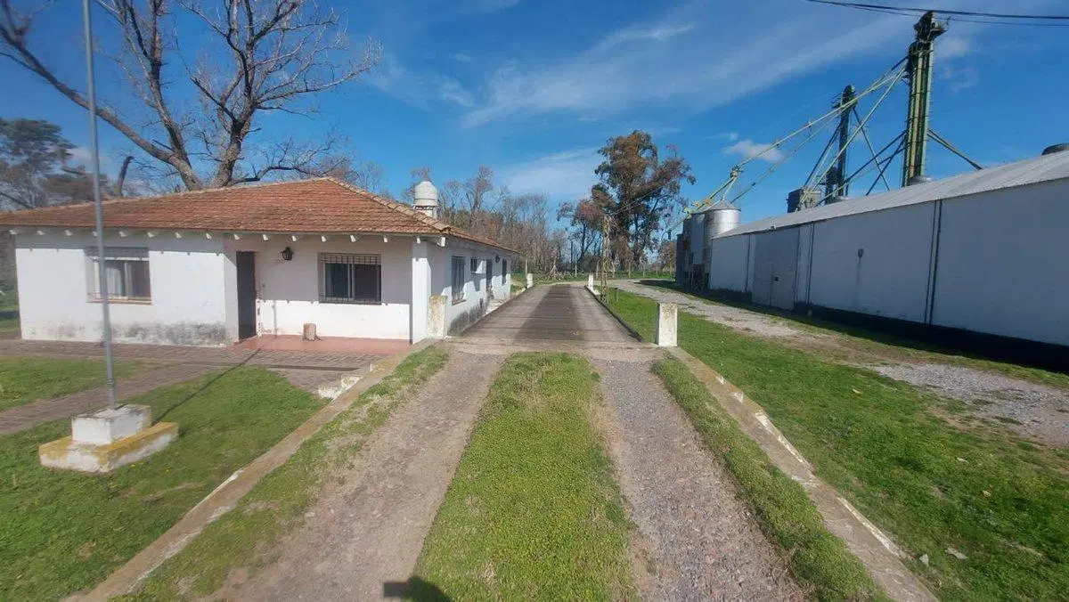 PLANTA EN VENTA EN CAPITAN SARMIENTO 5