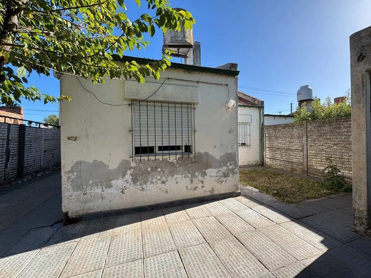 CASA EN VENTA EN BRAGADO ZONA CENTRICA 5